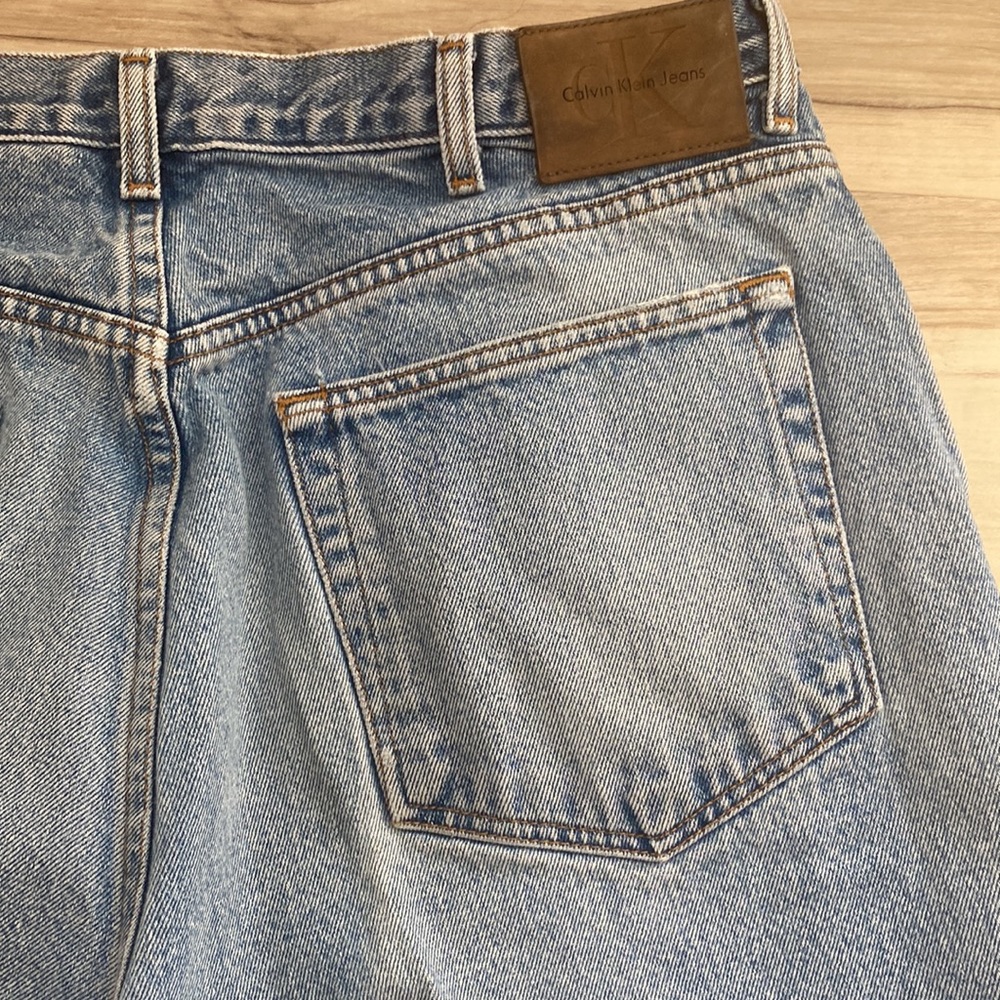 Calvin Klein Jeans Mens Size 38/32. Easy fit jeans. - Picture 9 of 12